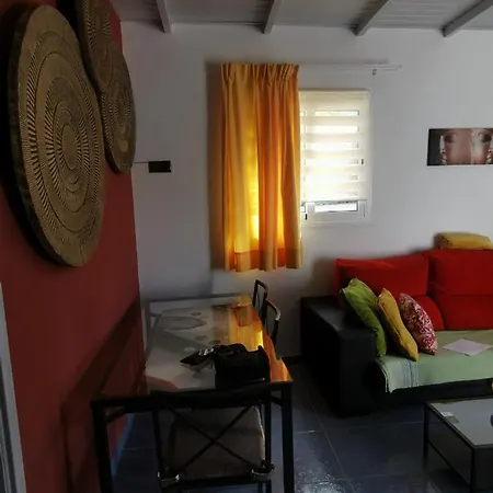 Kikiki House