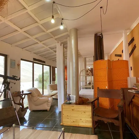 Kikiki House *