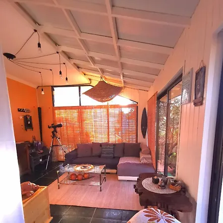 Kikiki House Country house *